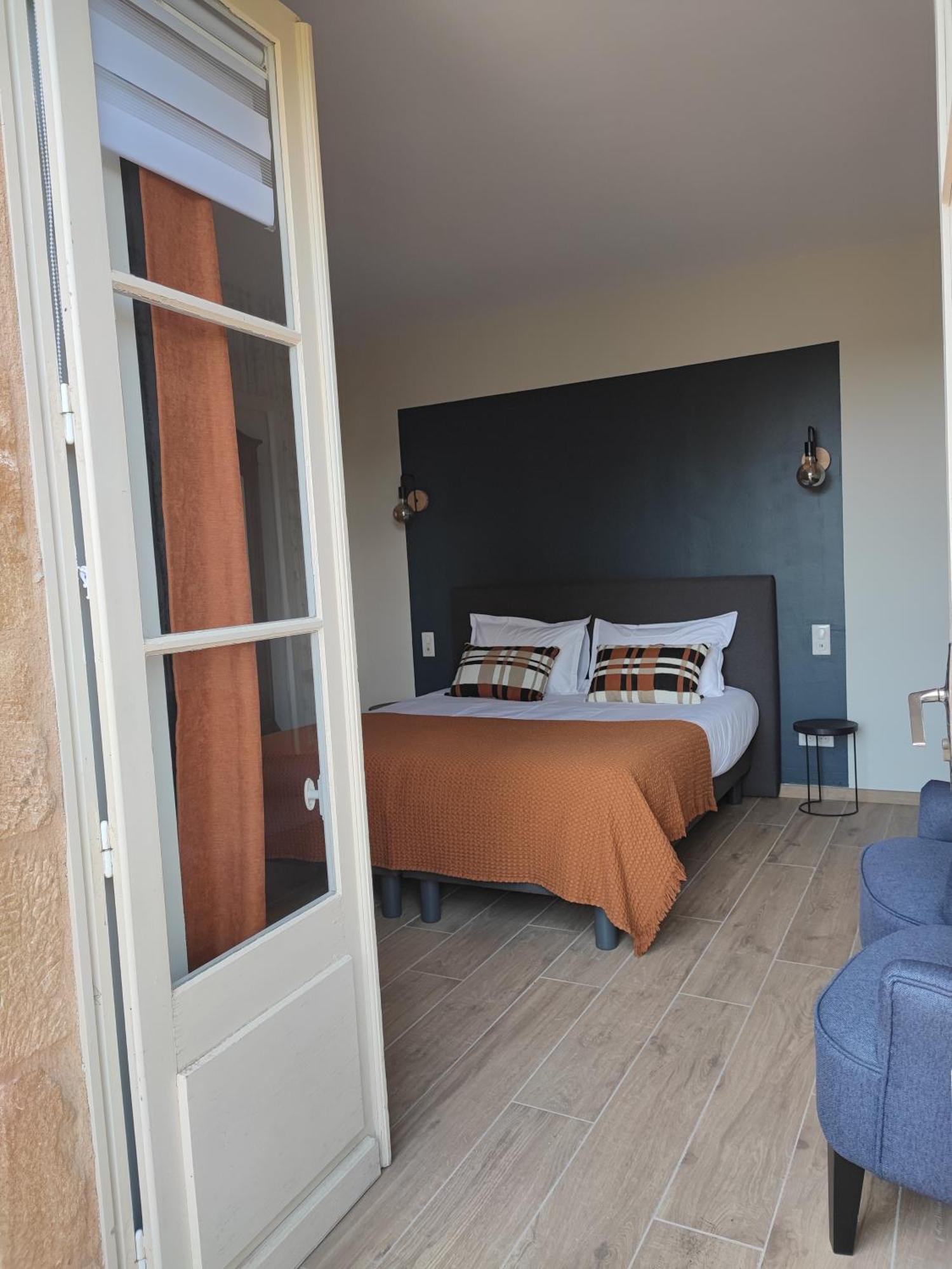 Le Clos Versailles Beynac Exterior photo